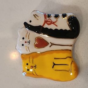 Adorable Cat pin